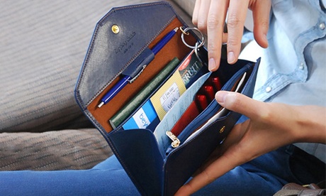 Portafoglio da donna a busta disponibile in 4 colori