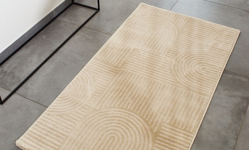 Image 23: Tapis de salon beige moderne 