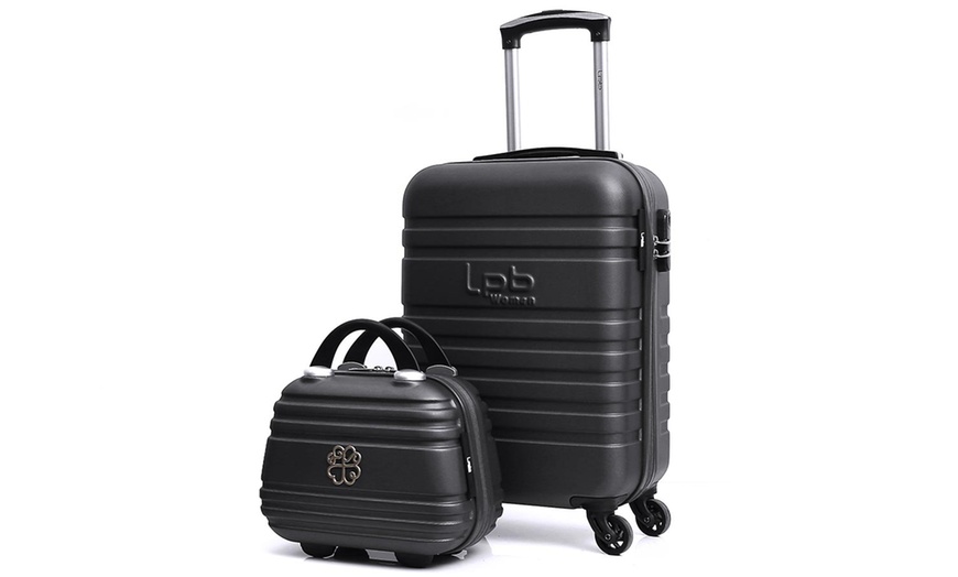 Image 3: Trolley Bag and Vanity Case Set