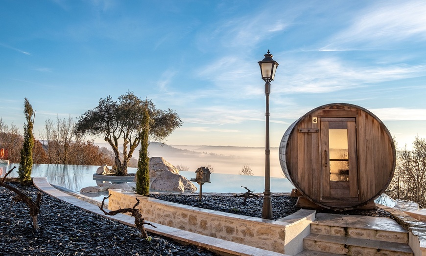 Image 5: Lauzerte : 1 à 3 nuits avec petit-déjeuner spa option massage relaxant