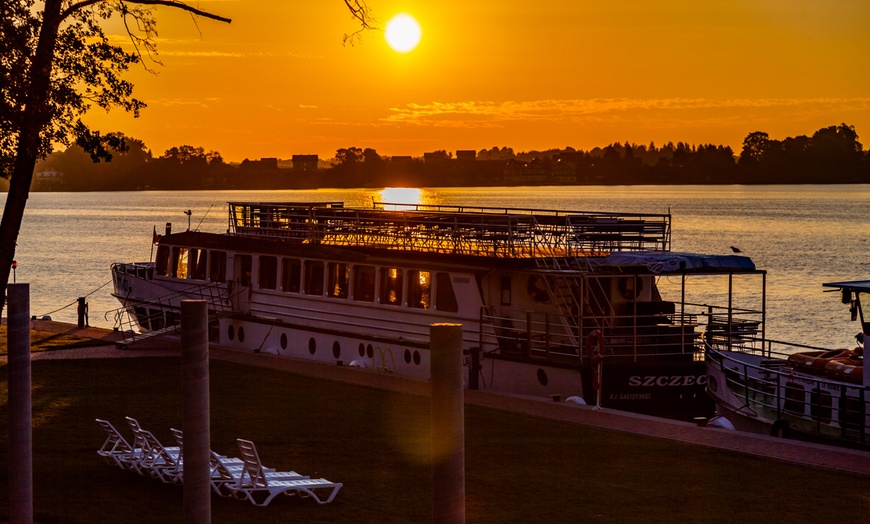 Image 17: Mazury: wybrany pokój 4* dla 2 osób z wyżywieniem