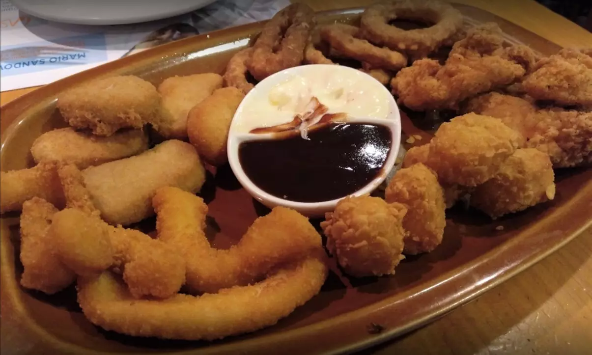 Menú para 2 o 4 personas con raciones y botella de vino o bebida en Beverly Beer (hasta 59% de descuento) - Primary Image