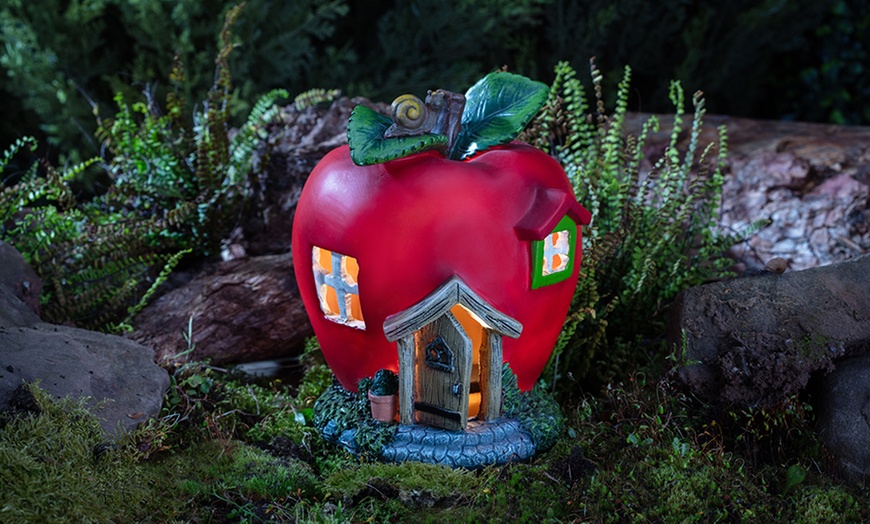 Image 6: Solar LED Light-Up Fairy House