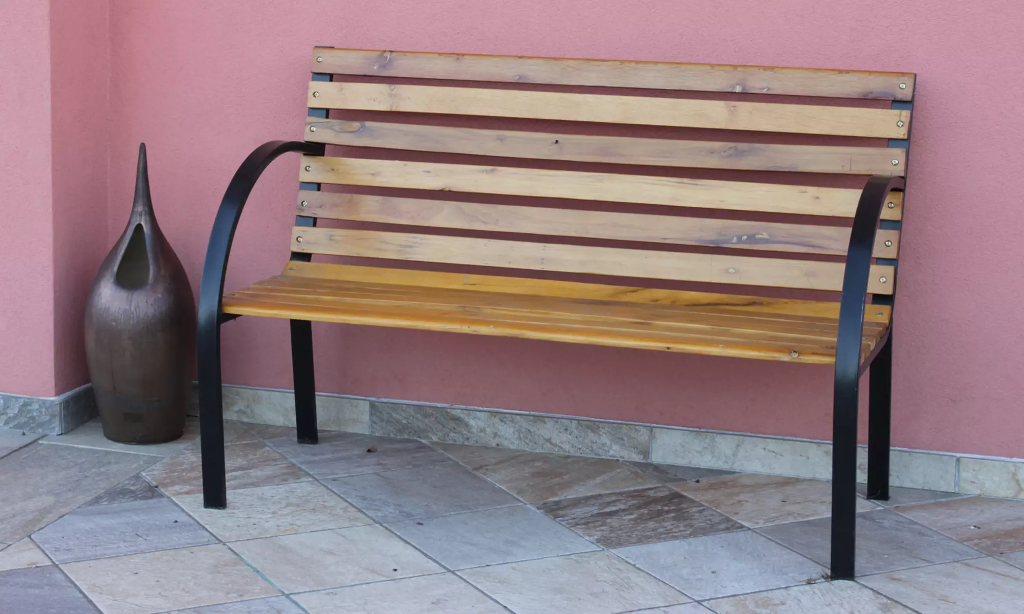 Panca in acciaio e legno di abete Rigamonti