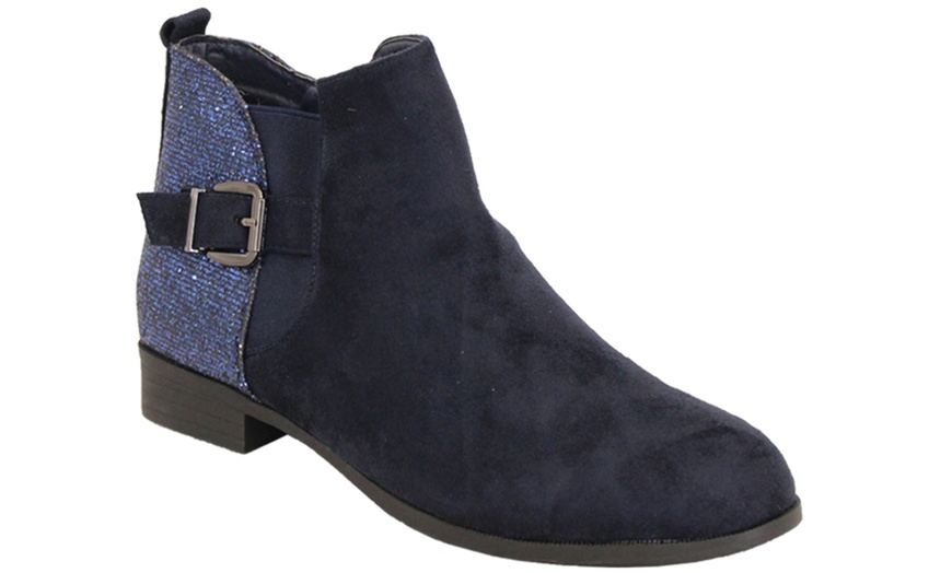 Image 22: Women's Chelsea Ankle Boots