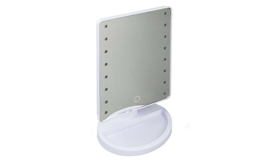 Image 6: 16 LED Touch-Controlled Vanity Makeup Mirror