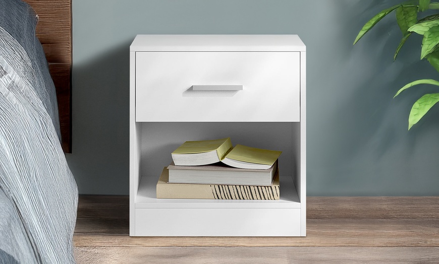 Image 3: Comodino con cassetto e spazio portalibri