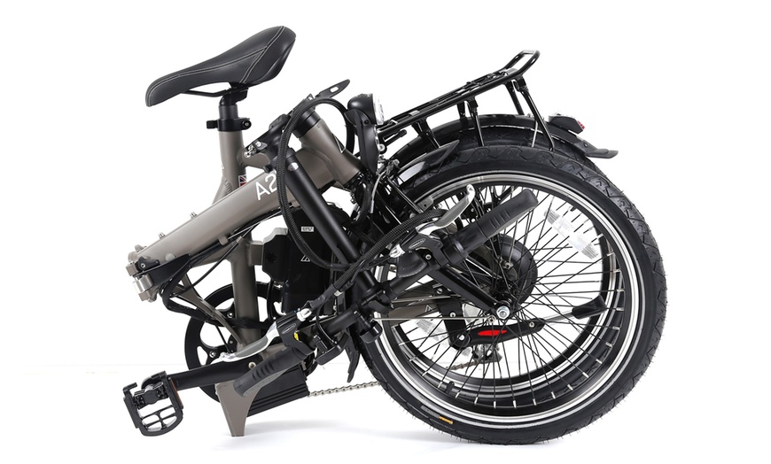 Image 8: A2B Folding Electric Bike