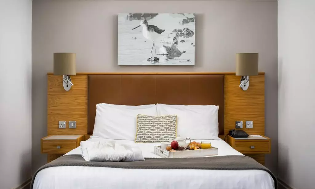 4* Portsmouth, Hayling Island: Double or Family Room Stay for up to 4 people