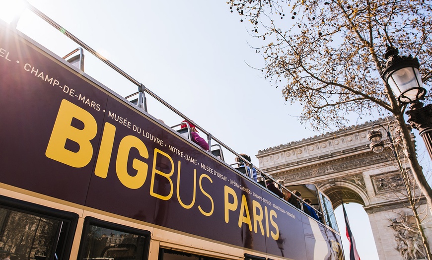 Image 3: Paris Bus Tour for 2 or 3 days of your choice