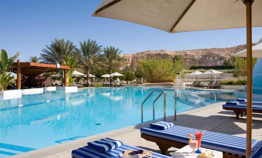 Image 7: Abu Dhabi: 5* Stay with Optional Breakfast, Al Ain Zoo Tickets & More