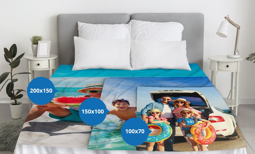 Image 5: Personalised Photo Blanket from Photo Gifts