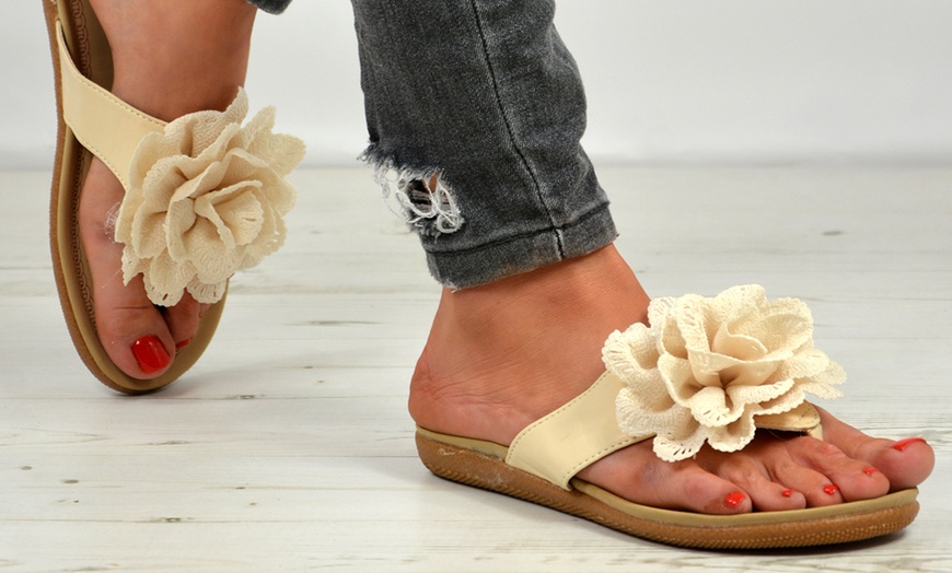 Image 12: Women's Flower Flip-Flops