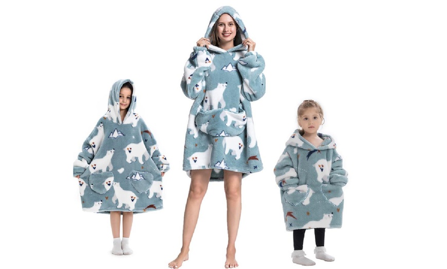 Image 10: Matching Family Snuggle Hooded Blanket