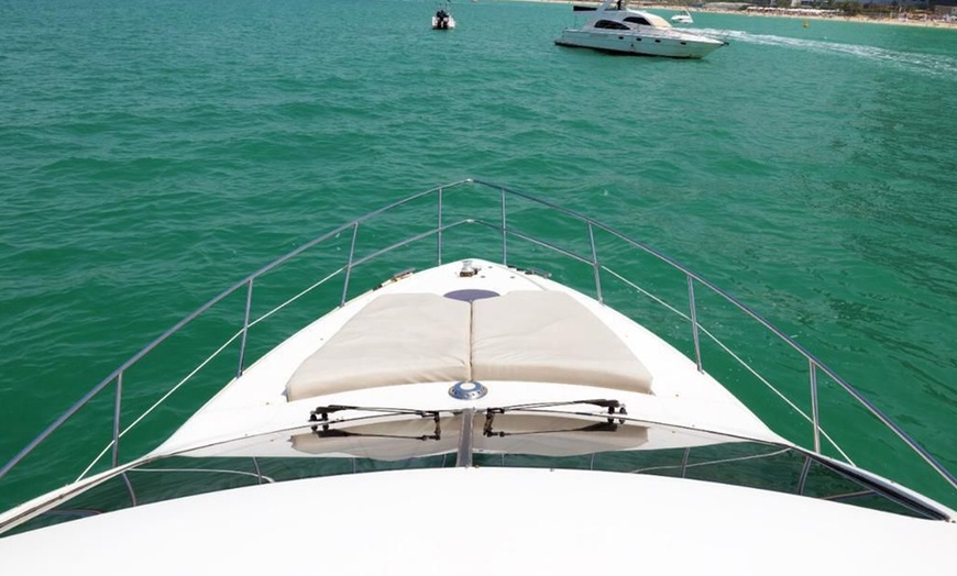 Image 7: Luxury Yacht Rental (34–65 Ft) for 10–18 Guests: 1–3 Hours