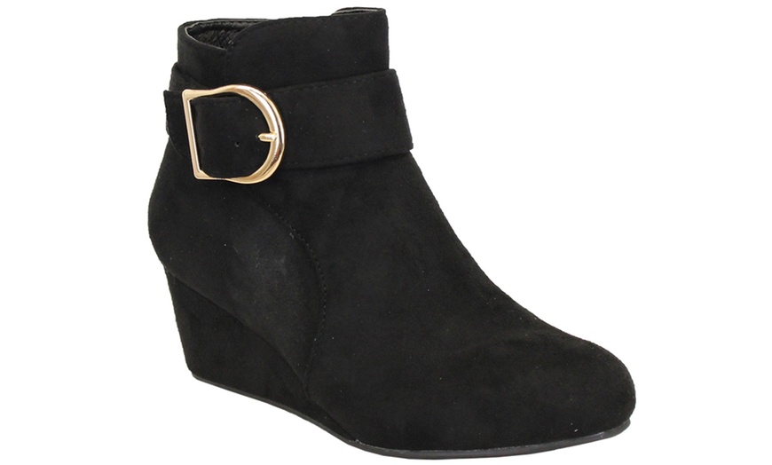 Image 2: Women's Wedge Ankle Boots