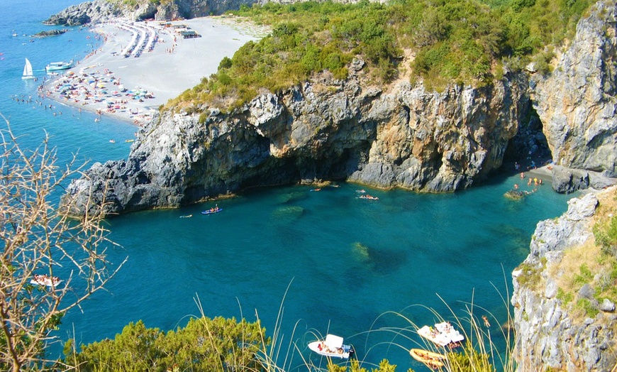 Image 9: Calabria: camera Budget, colazione, cena e piscine termali per 2