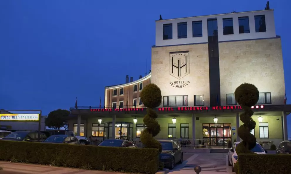 Salamanca: habitación doble con opción a desayuno