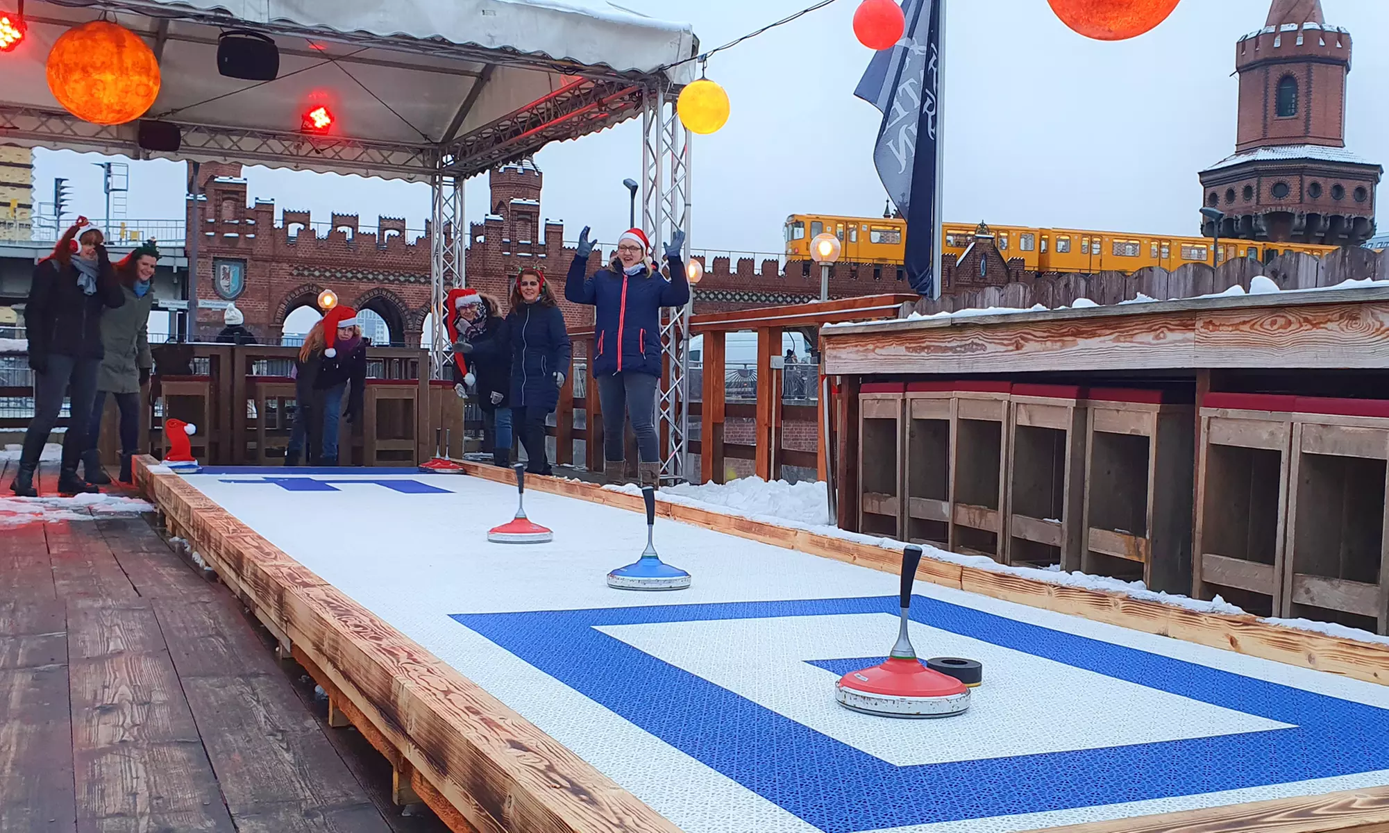 1 Std. Eisstockschießen für bis zu 8 Personen in 4 Locations in Berlin