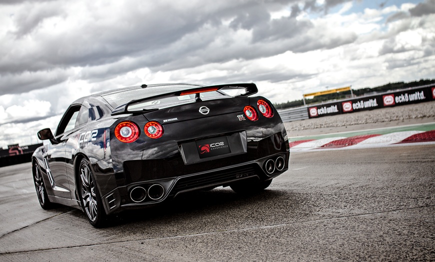 Image 7: Supercar Driving Experience