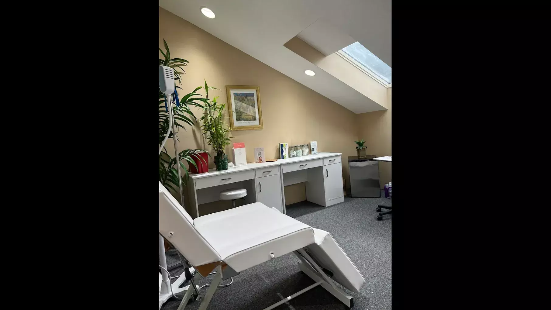 Smooth Wrinkles with One Syringe of Revanesse Versa or Boltero + Doctor Consultation at Plaza Health - Primary Image