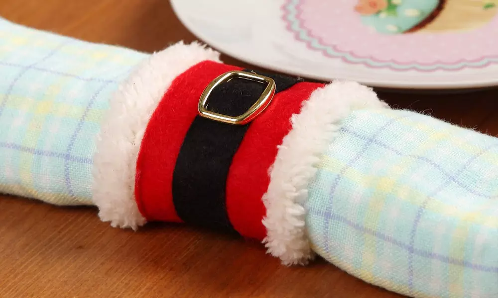 1, 2 ou 3 lots de 4 ronds de serviette ceinture père Noël - Second Medium