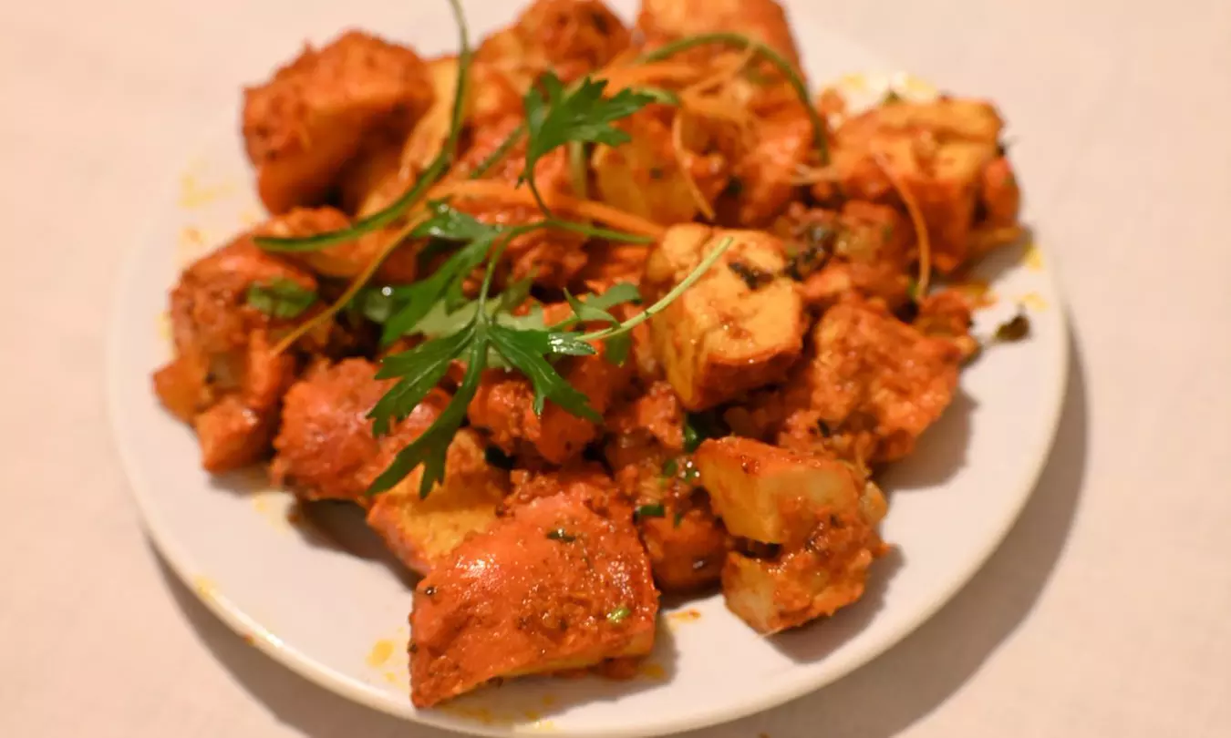 ¡Descubre la magia de la cocina nepalí en Hola Nepal!