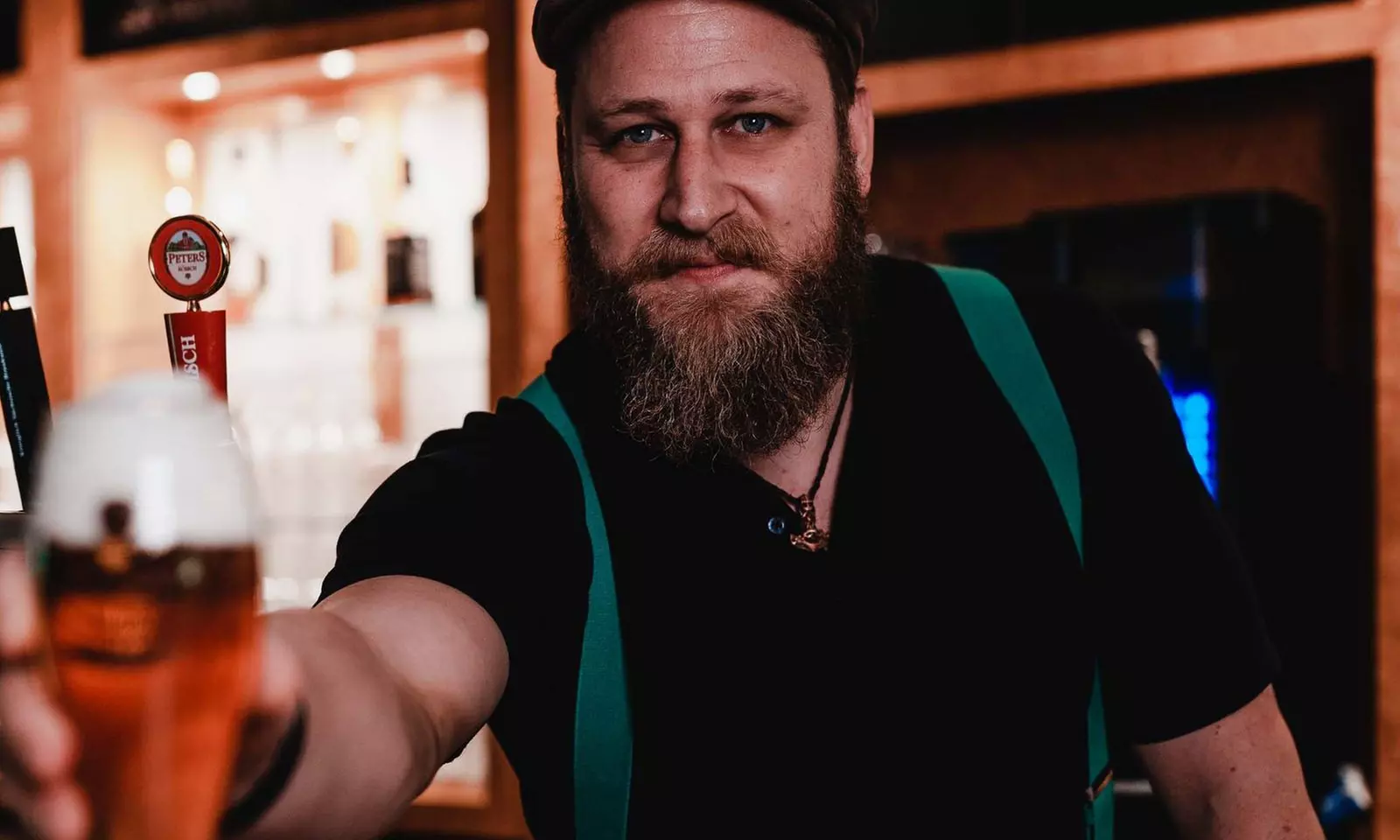 Burger o. Salatgericht nach Wahl inkl. Beilage für 1, 2 o. 4 Personen