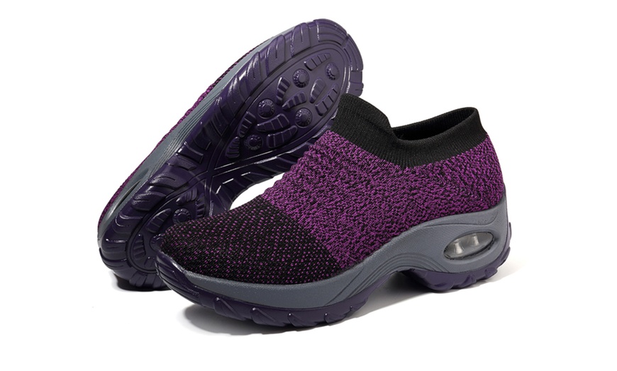 Image 5: Breathable Bubble Trainers