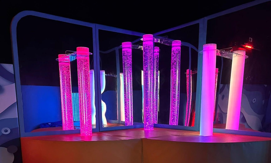 Image 4: Enjoy a Fun Day w/ Entry to Oasis Play for 2 Adults & Up to 3 Children