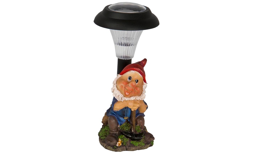 Image 5: Solar Garden Gnome Lights