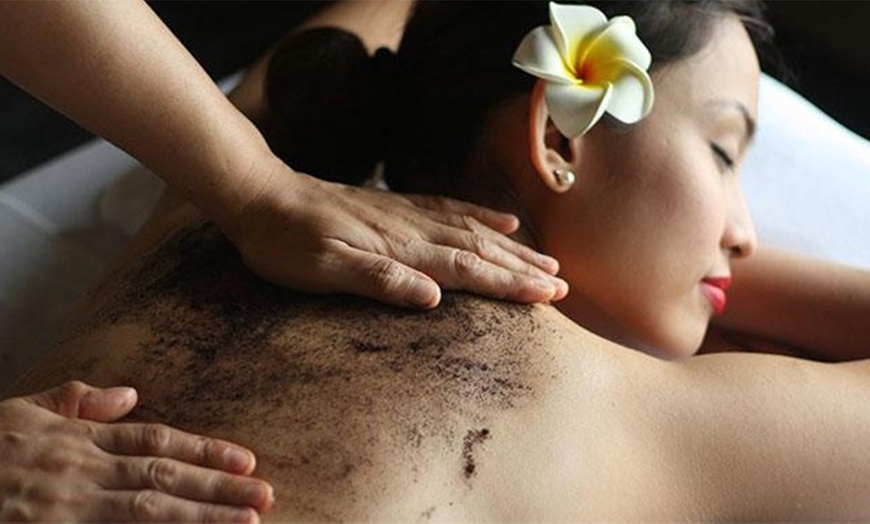 Image 6: Masaż gorącymi kamieniami lub masaż kokosowy w Hilot Filipino Massage