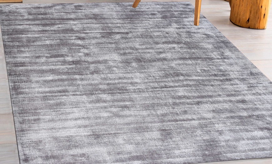 Image 28: Tapis en viscose fait main