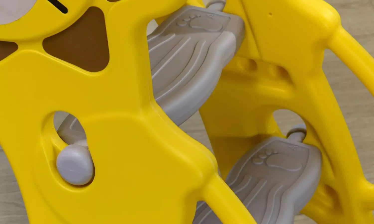 HomCom Kids' Indoor Lion-Themed Slide with Basketball Hoop