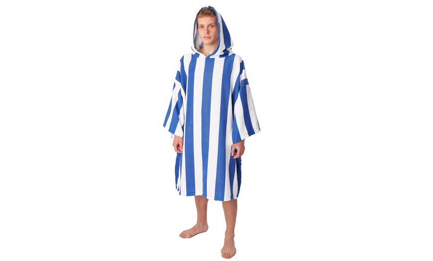 Image 21: Adults Oversized Printed Poncho Towel