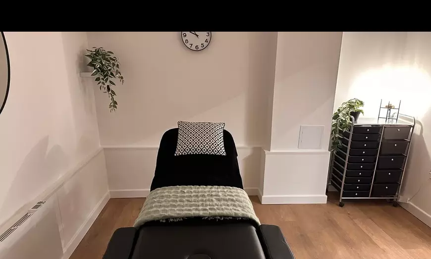 Image 2: 30, 60, or 80-min Full Body Deep Tissue Massage Experience Awaits You!
