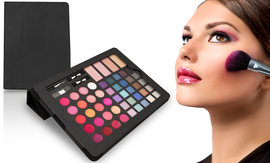 Image 8: Urban Beauty Cosmetics Sets