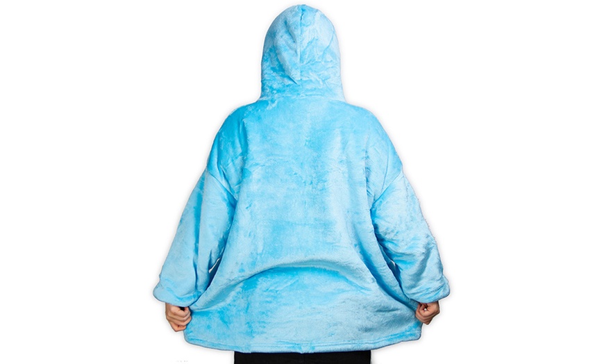 Image 15: Hoodie Blanket