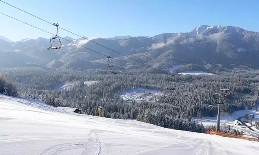 Relaks w sercu gór: karnety na stok narciarski na Słowacji