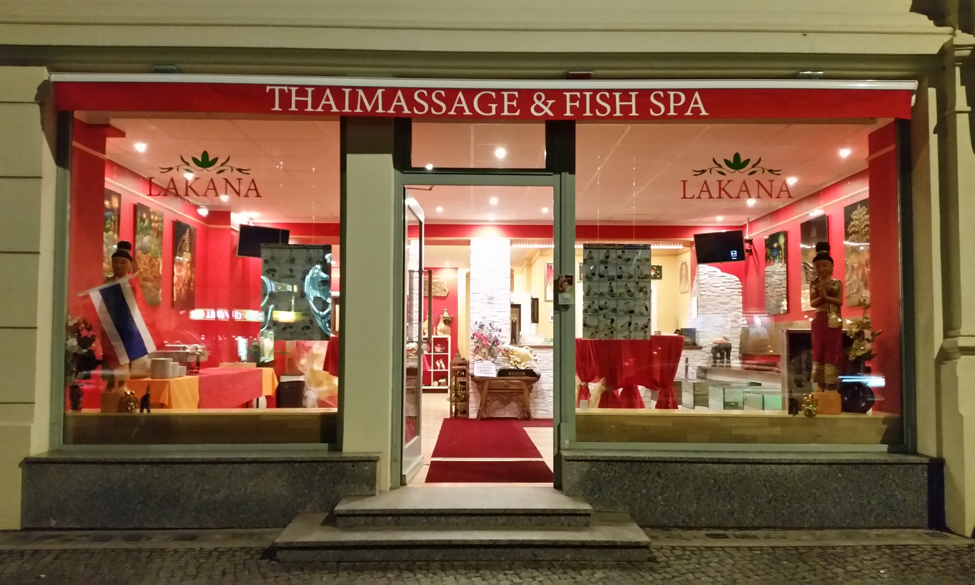 60 Min. Fisch-Spa & Thail. Fuß-Massage inkl. Ingwertee für 1 o 2 Pers.