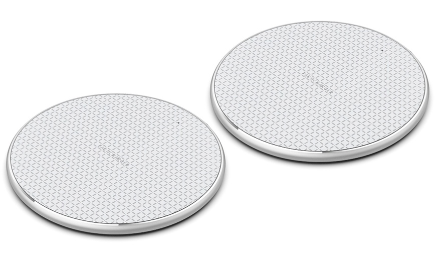 Image 4: One or Two Wireless Charging Pads