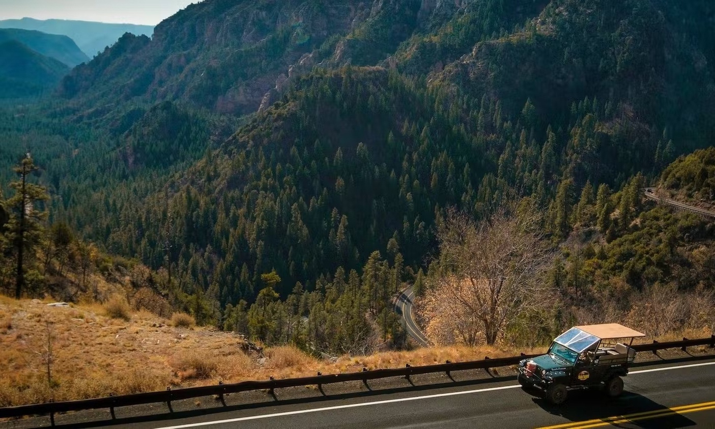 Scenic Jeep Tours Through the Majestic Smoky Mountains