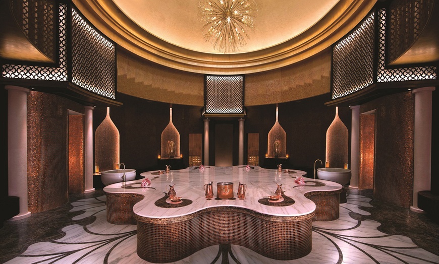 Image 8: Abu Dhabi: 5* Stay with Half Board