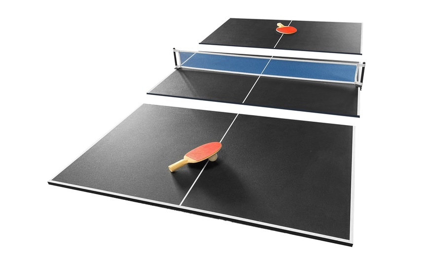 Image 7: Zusammenklappbarer Tischtennistisch mit Netz, Schlägern und Bällen
