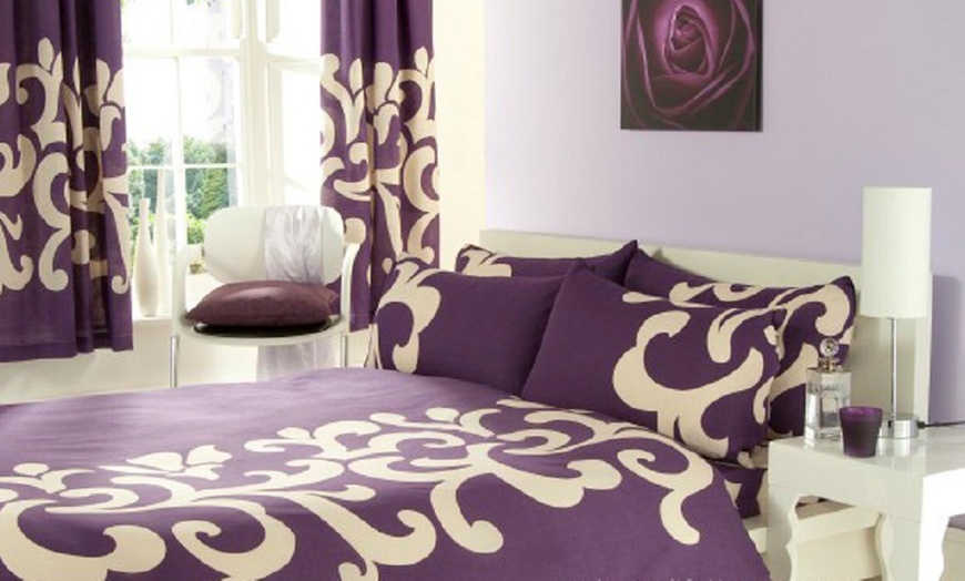 Image 8: Easy-Care Duvet Cover Set