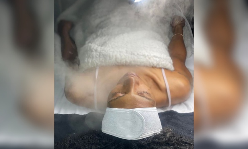Image 2: Refresh Your Glow with 1, 2, or 3 Dermaplaning Treatments (45 Minutes)