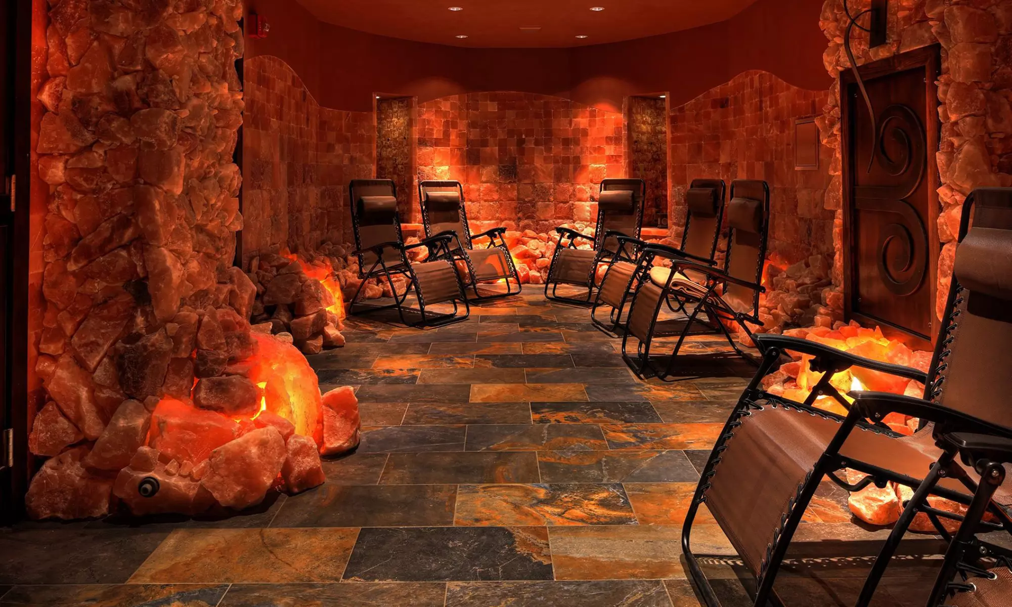 $19 for One 45-Minute Salt Cave Session at Bien Soigné ($40 Value) - Primary Image