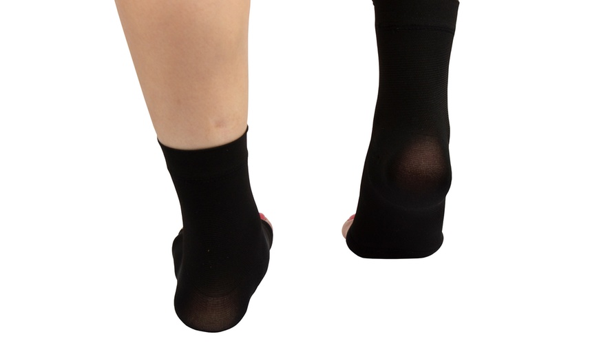 Image 9: One or Two Pairs of Pro 11 Wellbeing Plantar Fasciitis Socks