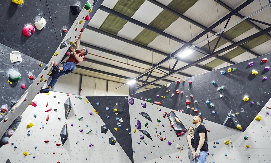 Image 1: Introduction to Bouldering