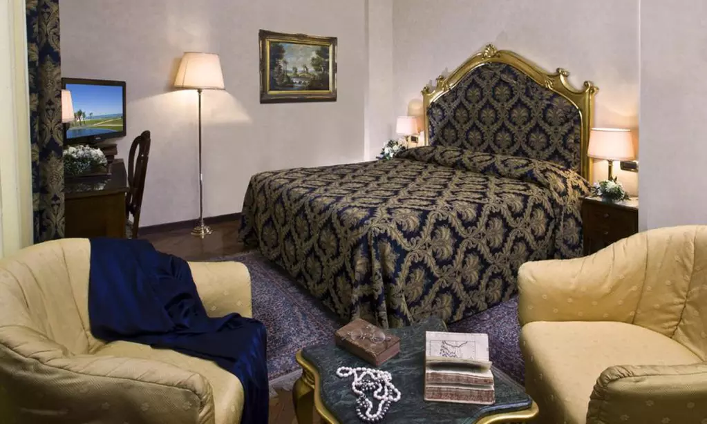 Pesaro 5*: camera Business per 2 in Day-Use o pernottamento con Spa